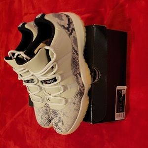 COPY - Men's Jordan Retro 11 Low LE